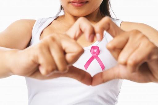 El cáncer de mama en la mujer menor de 40 años supone aproximadamente el 13  por ciento de todos los casos diagnosticados - Salud de la Mujer -  Elperiodicodelafarmacia.com