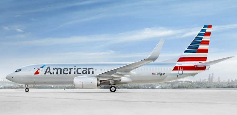 American-Airlines-plane-on-ground-2.jpg