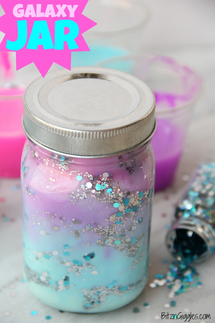 Are you in search of some awesome mason jar crafts? This list has 50 incredible craft projects from bathroom accessories to garden solar lights, that you can DIY easily using Mason Jars or jars from your recycling box! . For the best crafts that make money from home check out this post. These crafts that make money easy! Wana know what crafts sell the best? Look at these DIY's! If you want to sell handmade items online, check out this post for some excellent resources! So for a huge list of easy diy crafts, click through & get ready to start making! #crafts #diy #masonjars #easycrafts