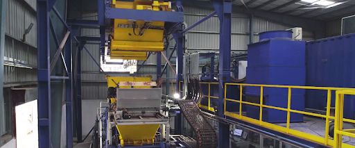 automatic conveyor for concrete manufacturing