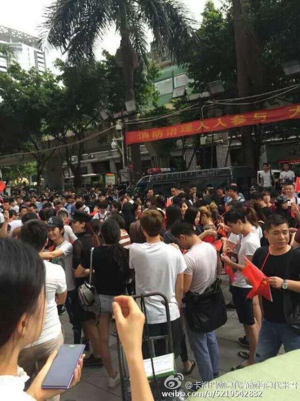 租金高昂生意惨淡广东广州数千商户集体罢市