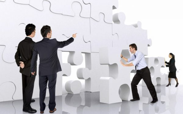 Kiểm soát quá chặt chỉ khiến nhân viên làm việc kém hiệu quả
