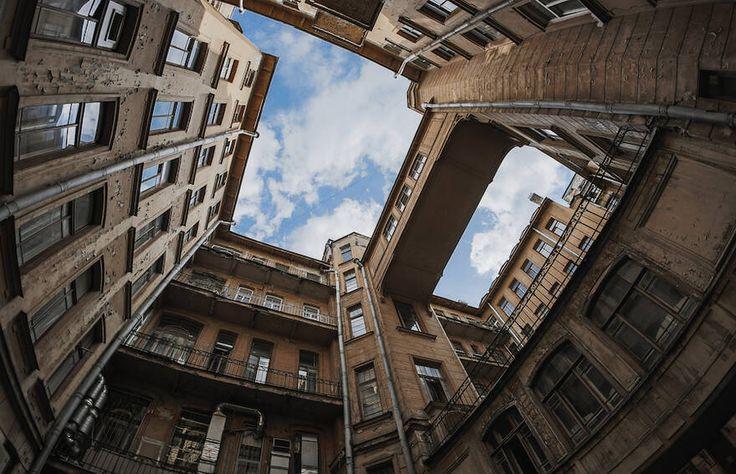 Пока московские «коммуналки» становятся неликвидными, в Петербурге покупка  комнат всё ещё выгодное вложение Комм… | Недвижимость, Москва,  Однокомнатная квартира