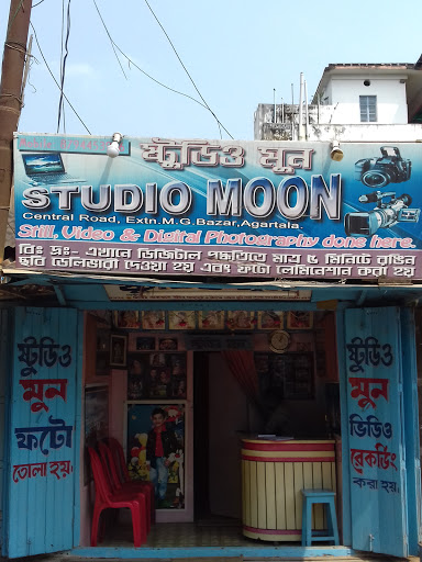 Studio Moon