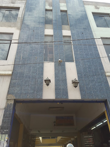 entro Comercial Don Luis, Pizarro 411, Cercado De Arequipa 04001, Perú