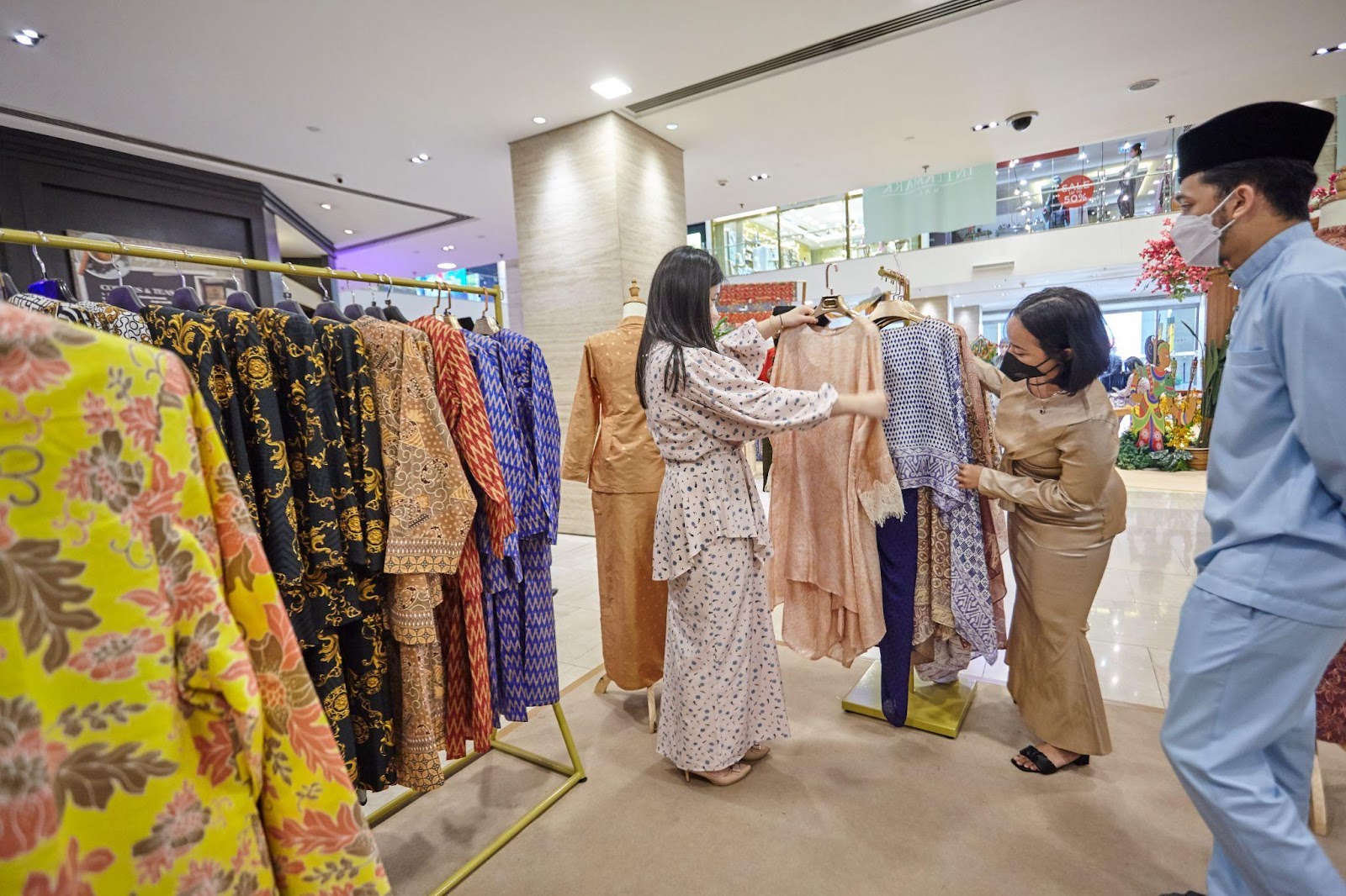 Last-Minute Raya Shopping For All Your Aidilfitri Essentials | BusinessToday