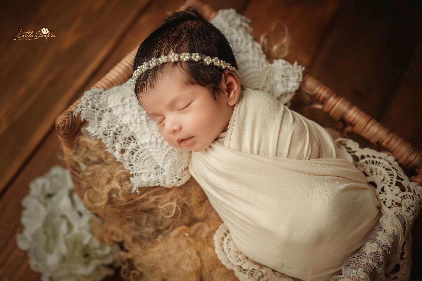 We specialize in elegant newborn photography and baby photography. If you are looking for Baby photographers Bangalore or newborn photoshoot in Bangalore, contact us now!