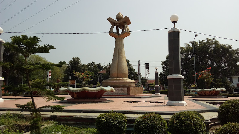 Tugu Wahana Tata Nugraha Kota Cirebon