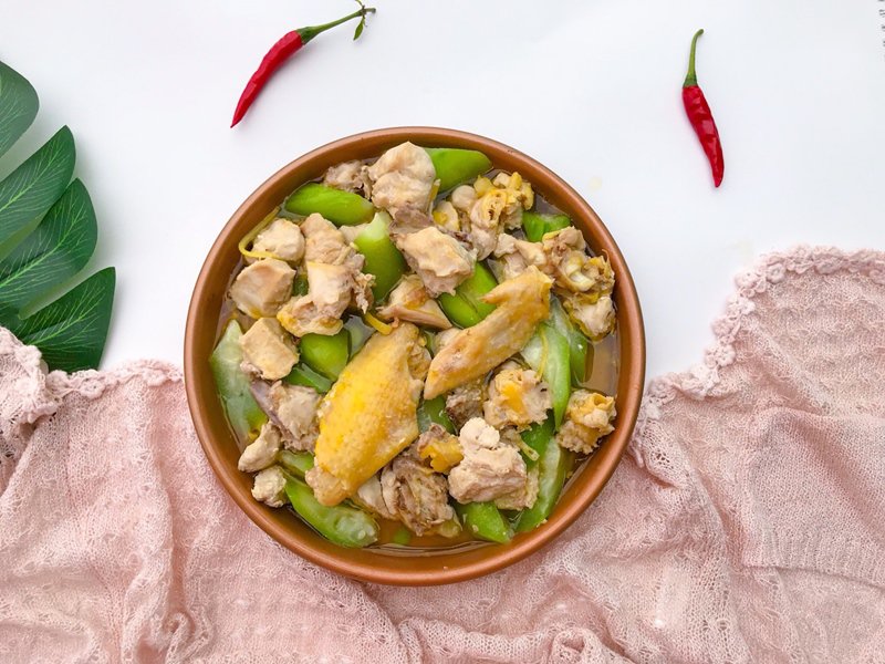 Bữa tối thèm thịt mà ngại dầu mỡ thì thử ngay món gà hấp mướp siêu ngon này - Ảnh 7.