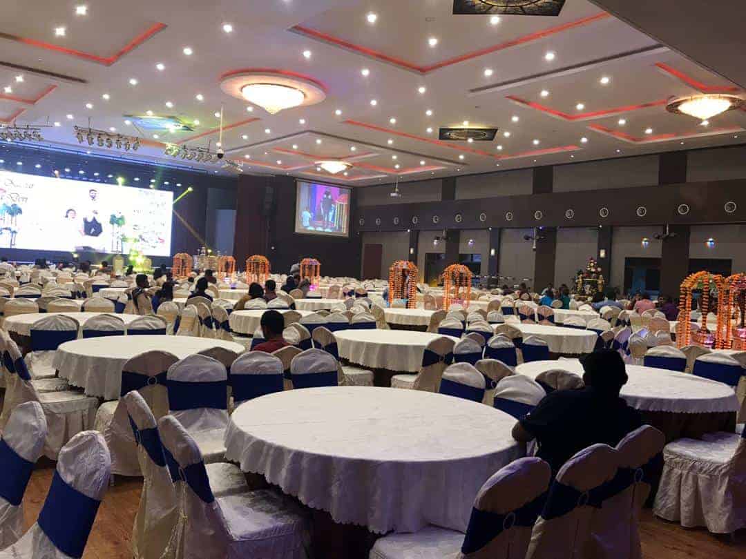Midlands' massive TV screen and projector. Event space Shah Alam - Ask Venue