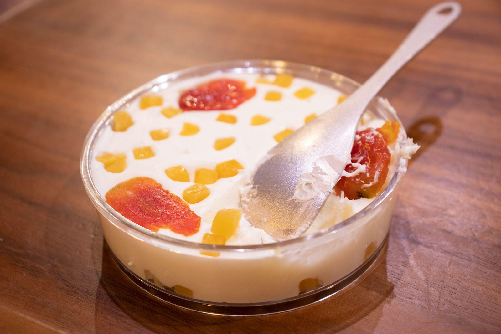 牧場の搾りたて牛乳を使って、フレッシュなチーズ作り体験
