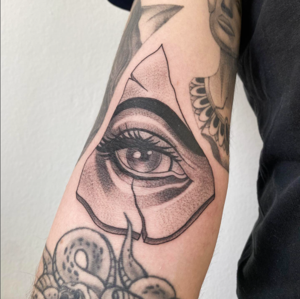 Astonishing Eye Tattoo