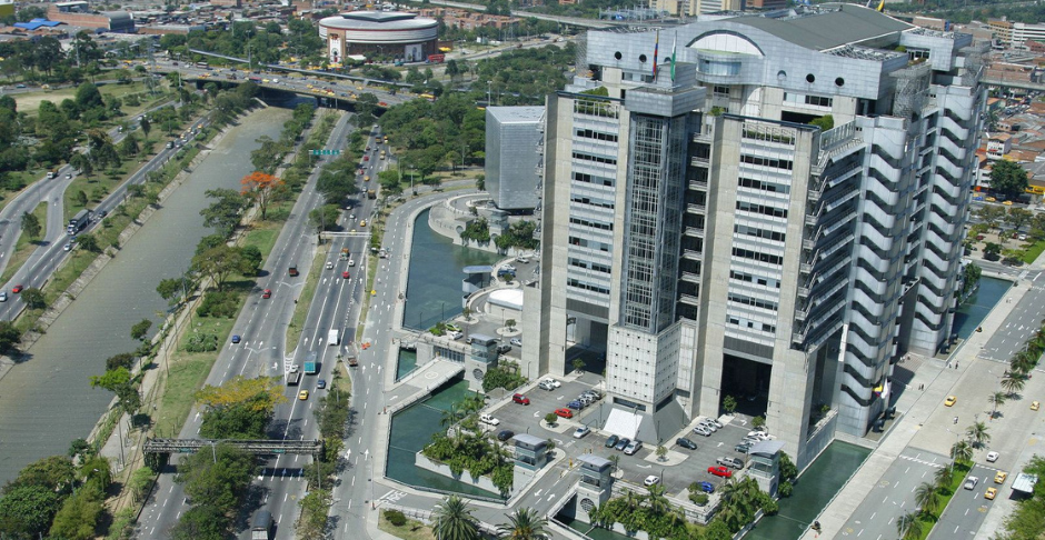 Cinco edificios inteligentes en Medellín