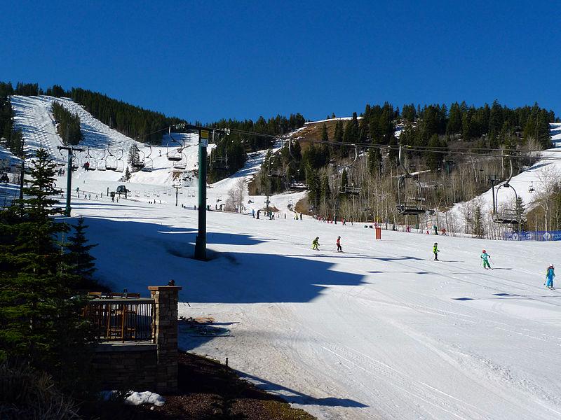 File:Skiing at Deer Valley Utah photo Ramey Logan.jpg