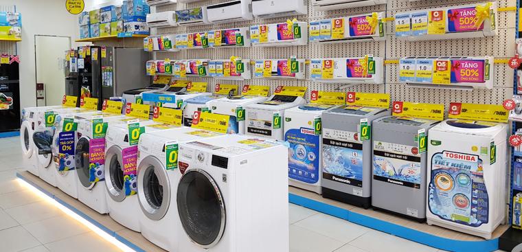 Tận dụng cuối năm để giảm giá, chuỗi cửa hàng điện máy thu về doanh thu khủng