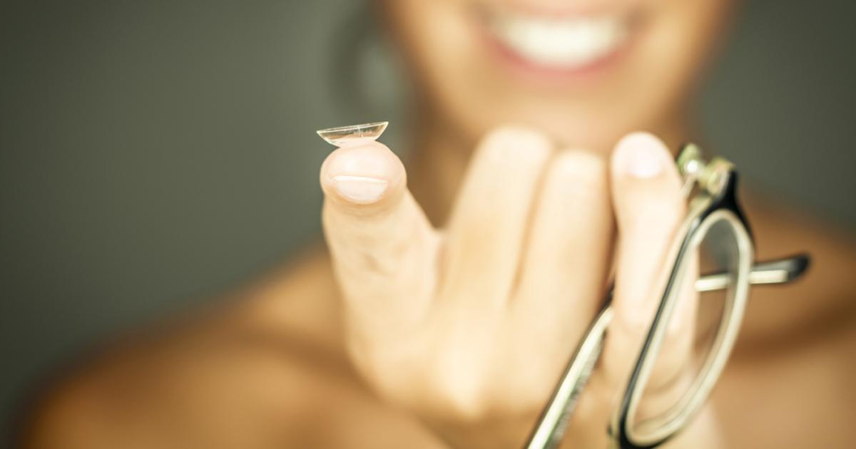 What You Need to Know Before Choosing Glasses Online Instead of Contact Lenses﻿