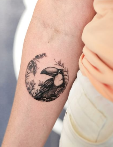  Little Toucan Circular Tattoo 