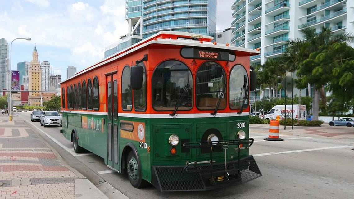 Por qué los turistas y los miamines aman tanto el Trolley de Miami?  (existen otros motivos además del hecho de ser gratuito)