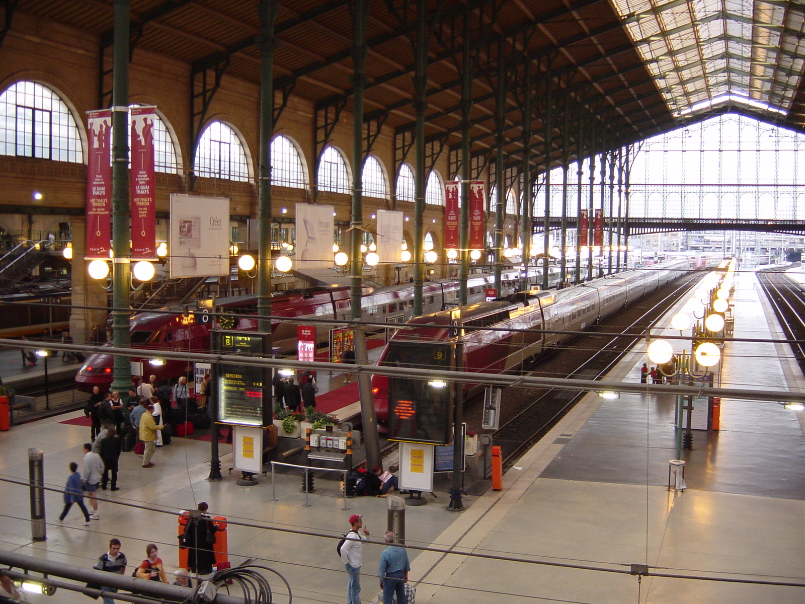 Inside_Gare_du_Nord.jpg