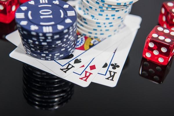 E:\บทความ\หลากหลาย\บทความ\casino-abstract-photo-poker-game-red-background-theme-gambling_136559-77.jpg