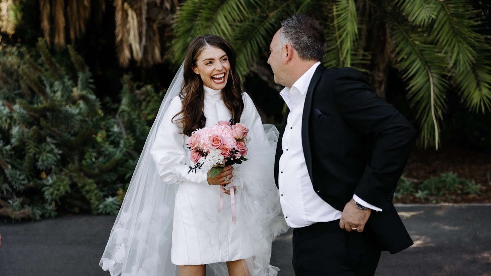 Bride and groom candid portraits at the Adelaide Botanic gardens 