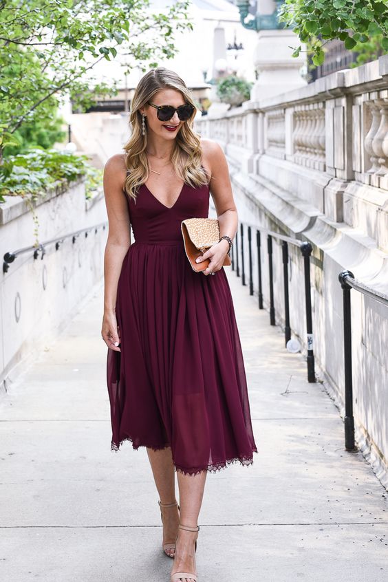 lady-red-cocktail-dress