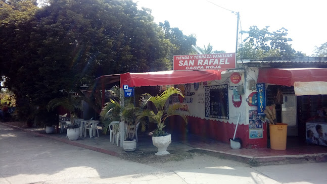 Tienda y Terraza Familiar San Rafael