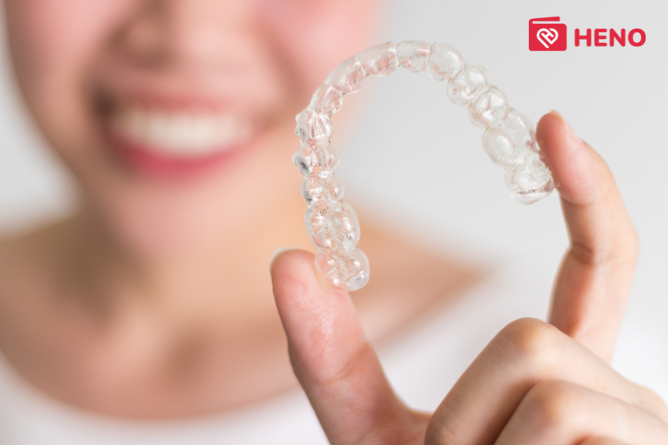 Người niềng răng trong suốt Invisalign cần quan tâm một vài lưu ý khi sử dụng để mang lại hiệu quả tốt nhất