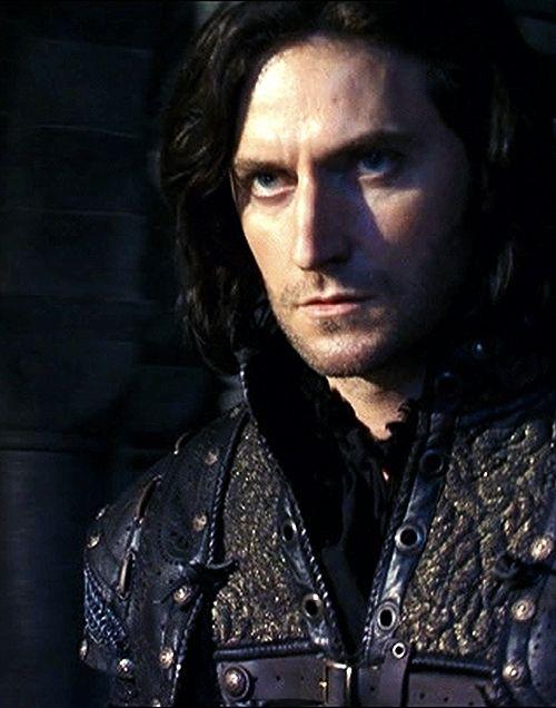 I really hate to make Richard Armitage a bad guy, but this is so D'Amiran: 