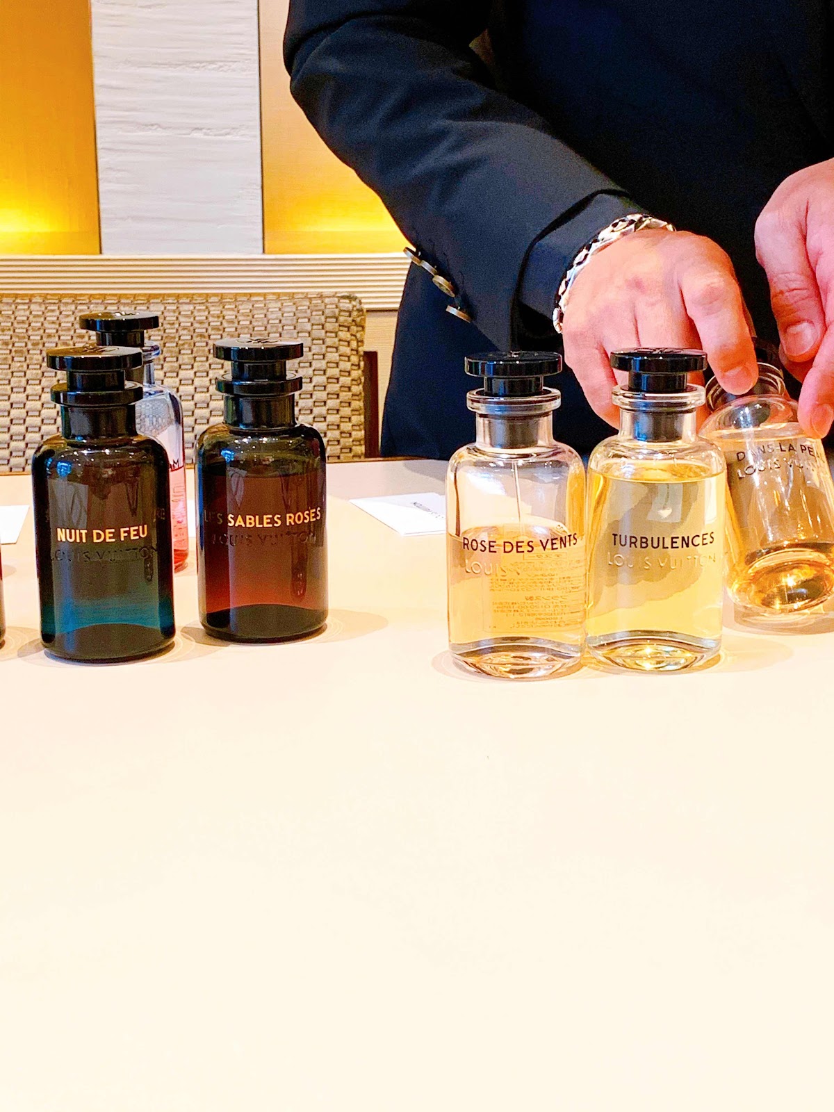 sawaroma: ルイ・ヴィトン23種の香りを堪能・23 parfums par LOUIS VUITTON