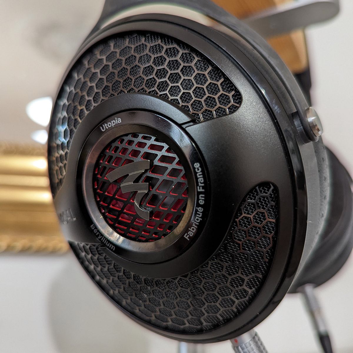 Focal Utopia 2022: open-back structure