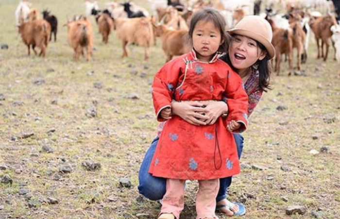 Tour du lịch Mông Cổ - Trẻ em Mông Cổ rất dễ thương