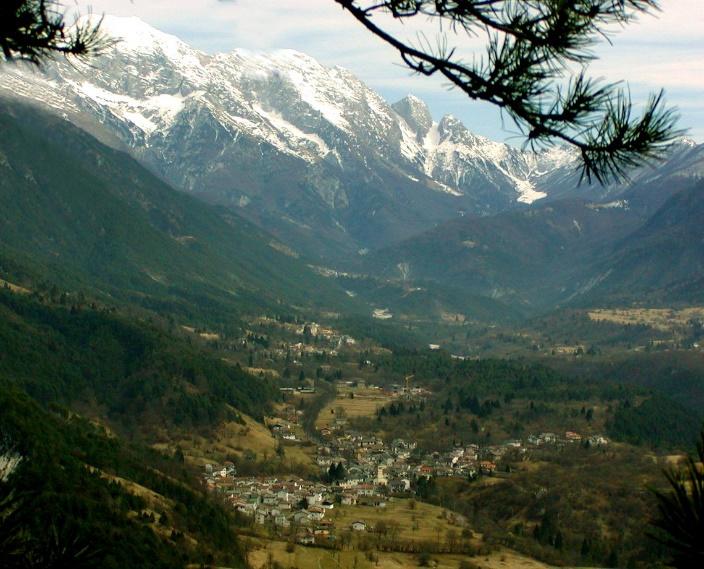 Immagine che contiene montagna, cielo, esterni, naturaDescrizione generata automaticamente