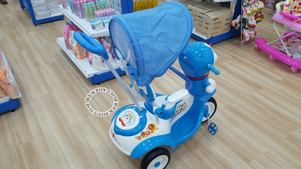 รถสามล้อเด็กหน้าโดราเอมอนก้นใหญ่ สีฟ้า BCDM904-1-4.png