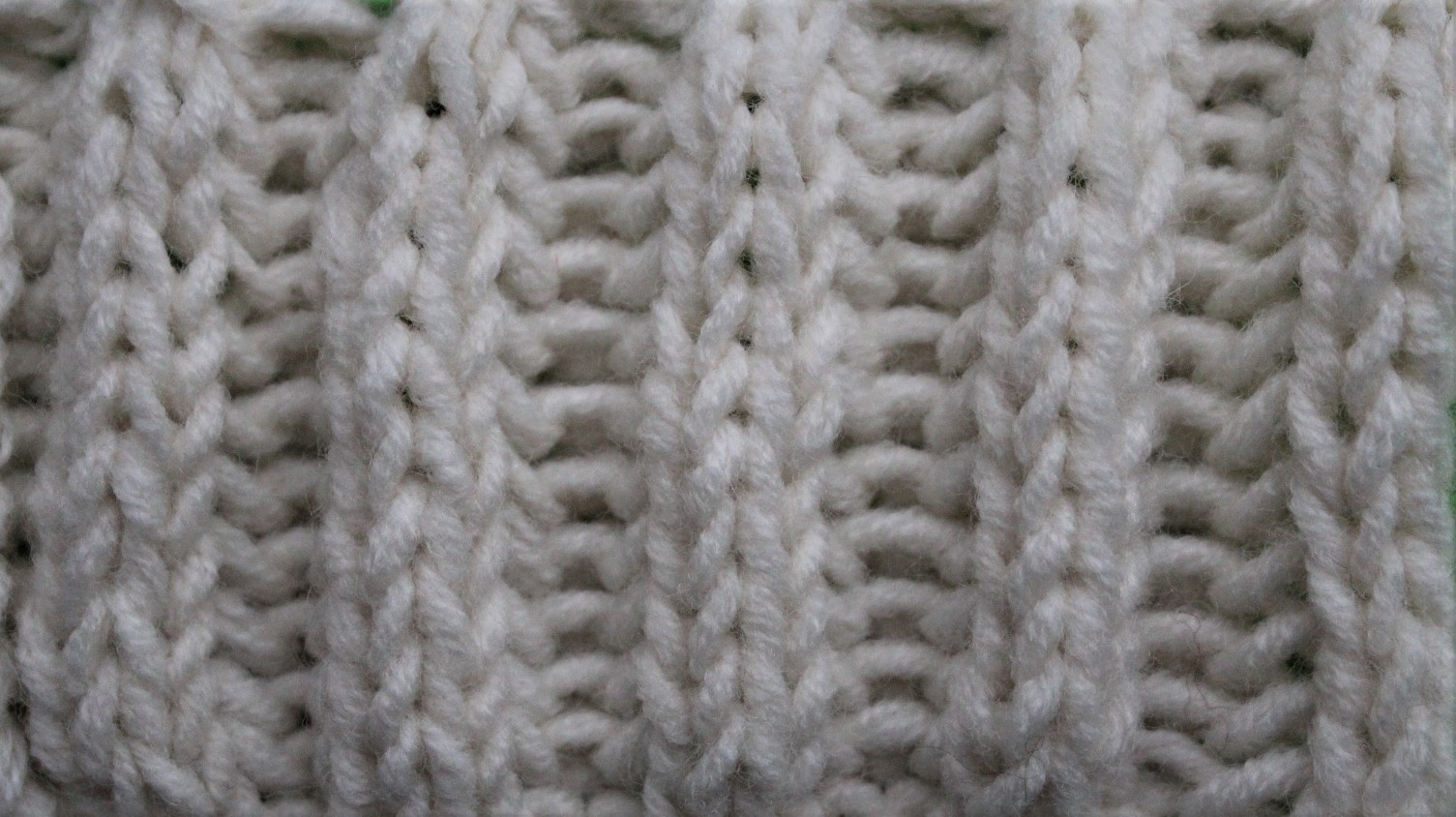Английская резинка спицами схема вязания для начинающих