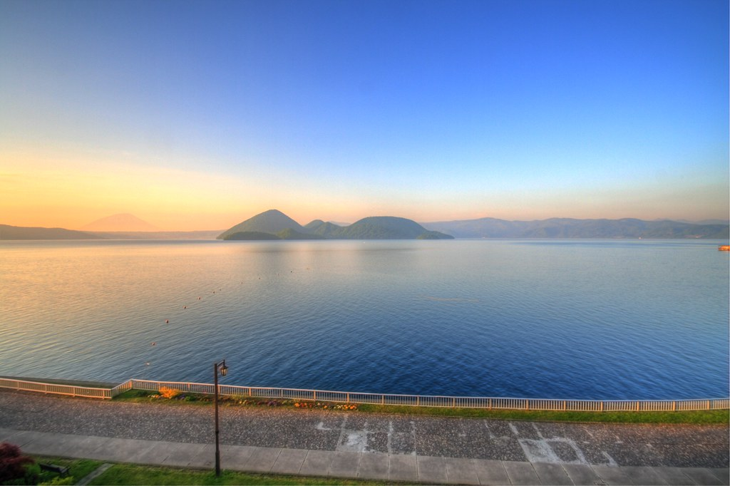 View of Lake Tōya