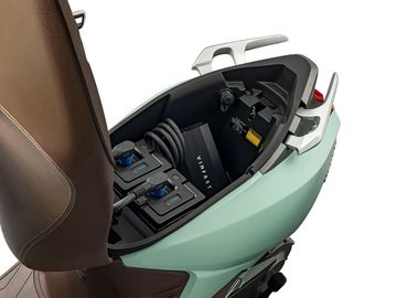 Thể tích cốp xe Vinfast Vento đạt 17L, phần pin điện được đặt chung vị trí cốp