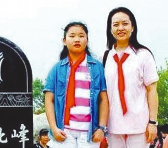 习近平彭丽媛独女不走正路  成待业青年
