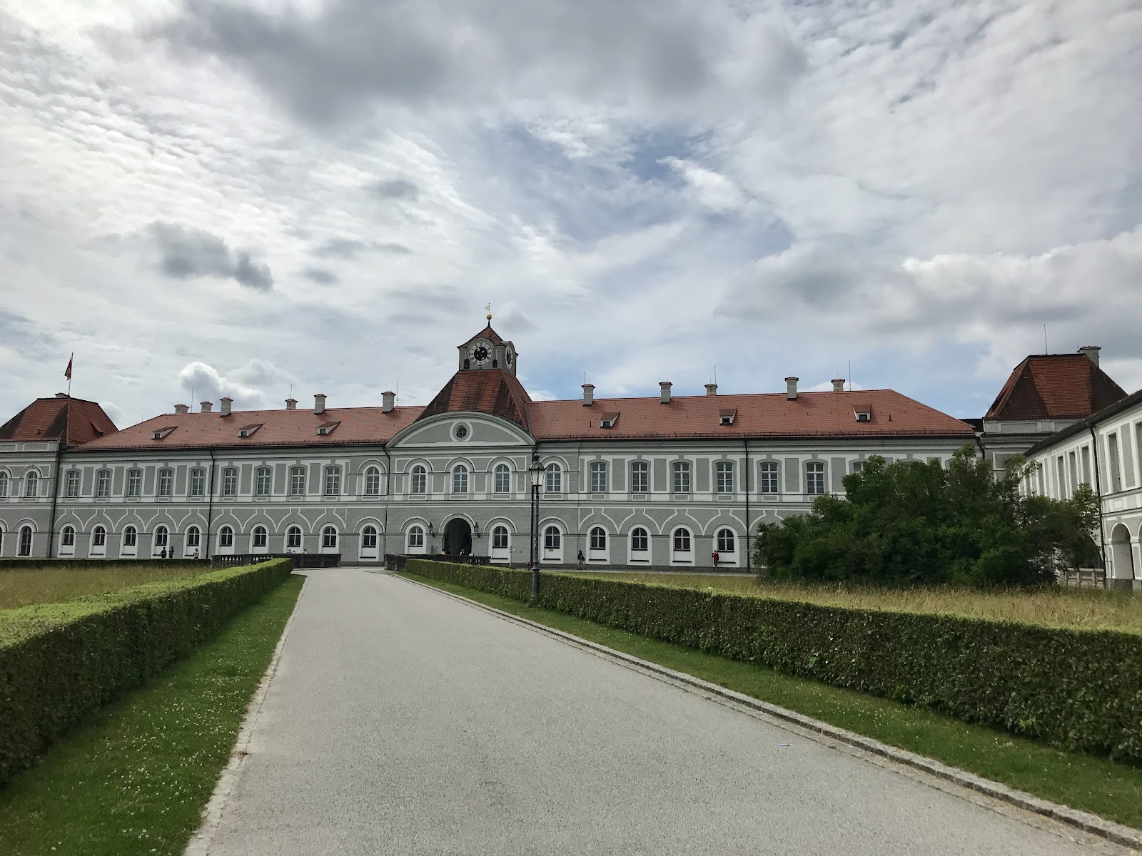 guide to visiting nymphenburg palace