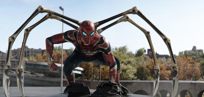 1. SPIDER-MAN : NO WAY HOME  4