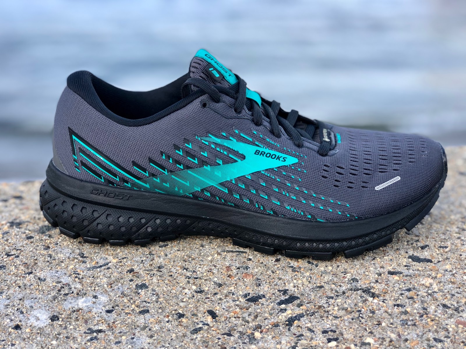 brooks ghost gore tex