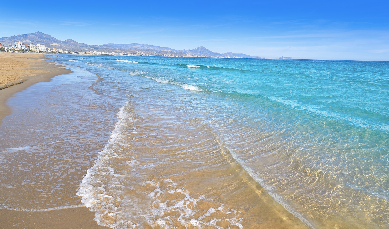 Venez visiter la ville d'Alicante et voguez pendant 4 jours le long de la Costa Blanca. 