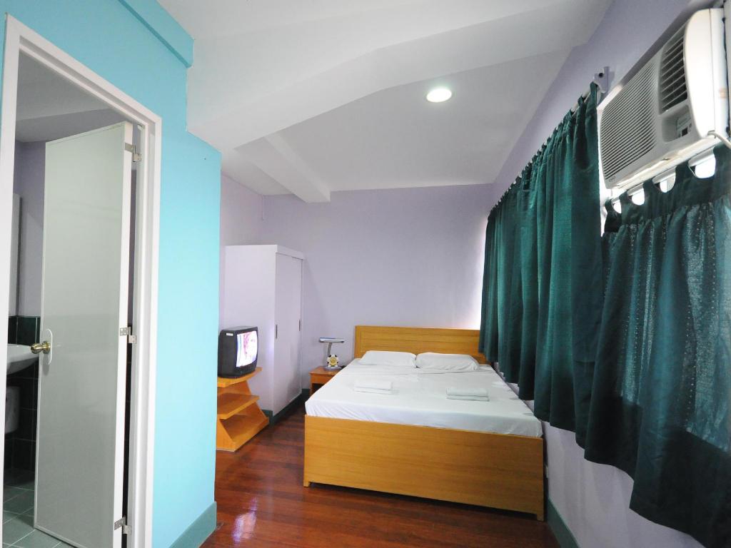 Marbella Leisure Hostel in Bohol - Room Deals, Photos & Reviews