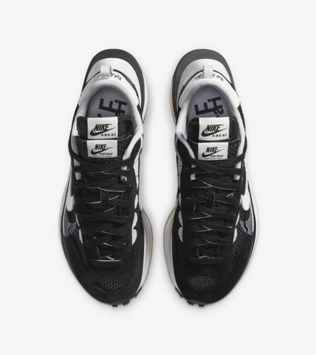 “Nike x Sacai Vaporwaffle Black and White” รองเท้าที่ผสมผสานความล้ำสมัยกับความคลาสสิกเข้าไว้ด้วยกันอย่างลงตัว 02