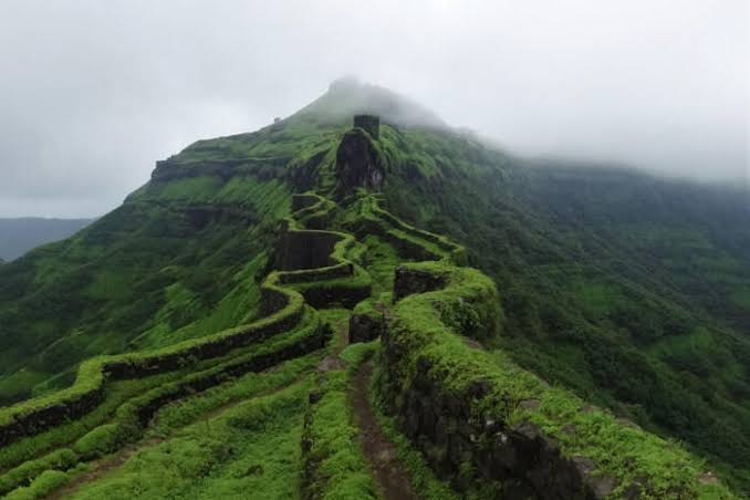 trekking kalsubai