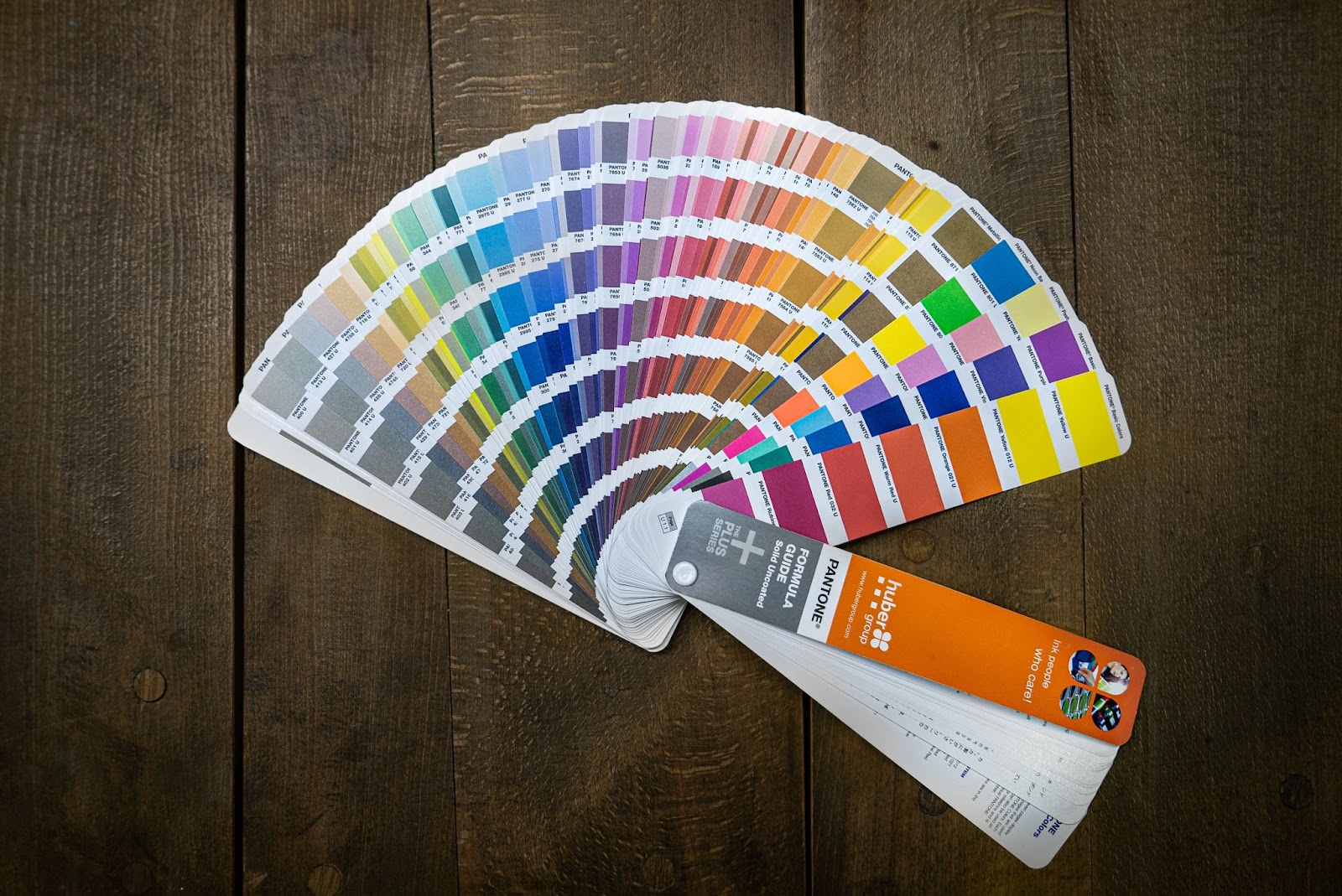 How to Pick Complementary Colours For Your Home Decor - Soho Real Estate