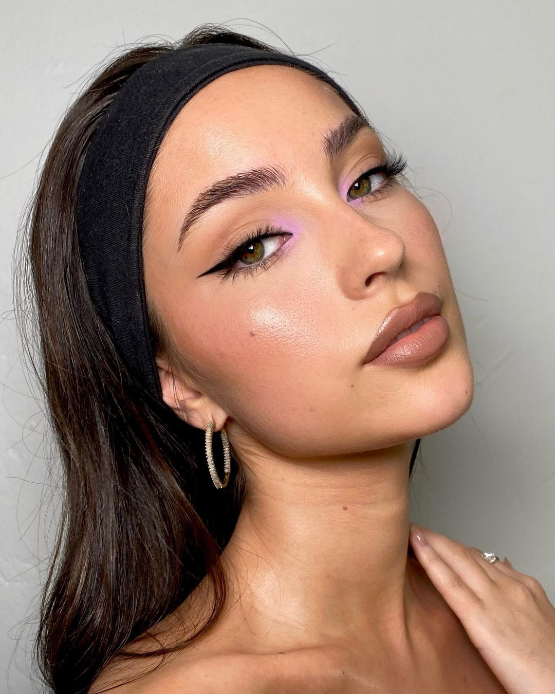 Eyeshadow on the Inner Corners