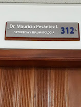 Dr. Mauricio Pesántez I.