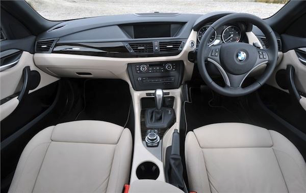 ภายในห้องโดยสาร BMW X1