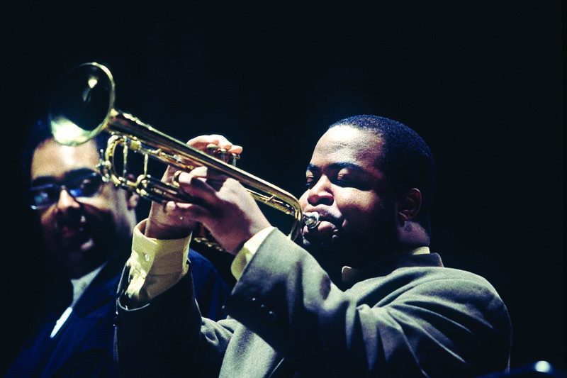 Nicholas Payton in 1998 (with Jon Faddis looking on)